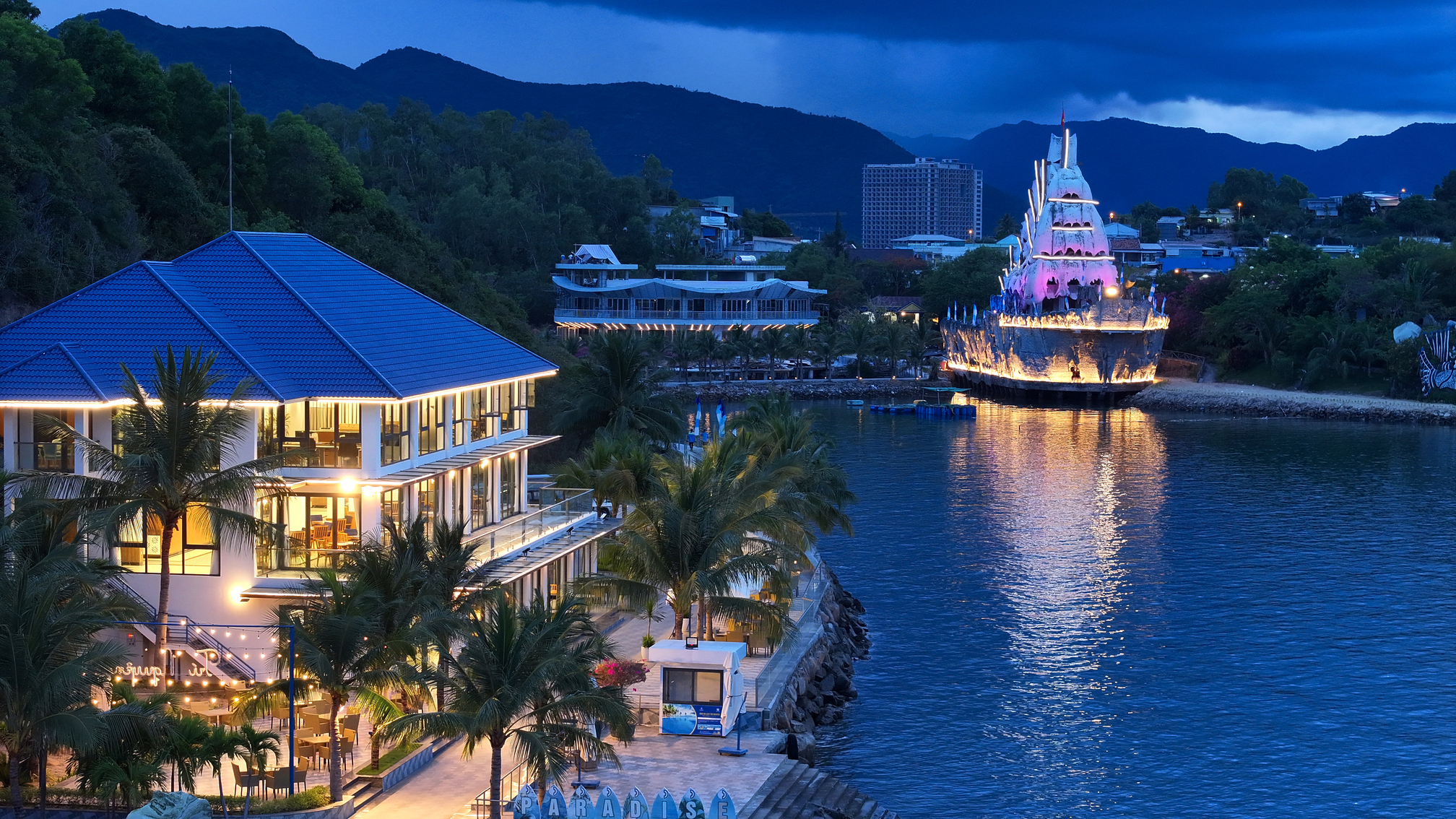 Trí Nguyên Aquarium